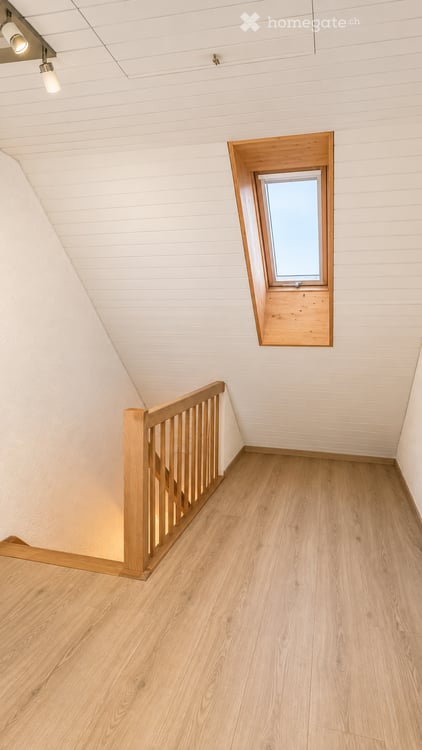 Geräumige 6-Zimmer-Maisonette Wohnung mit Balkon 13
