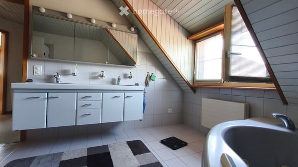 Geräumige 6-Zimmer-Maisonette Wohnung mit Balkon 5