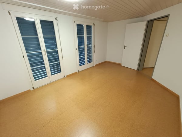 Helle und geräumige 3.5 Zimmer-Wohnung in familienfreundlicher Lage per 01.11.2026 4
