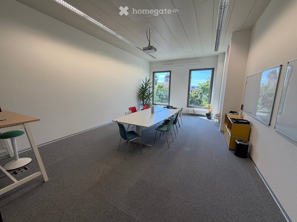 Moderne Bürofläche 354 m² zur Untermiete – direkt beim Bahnhof Jona 11