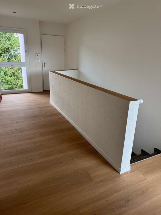 Exklusive  4½-Zimmer-Dachwohnung mit 125 m² Wohnfläche und 30 m² Sonnenterrasse an zentraler Lage 10