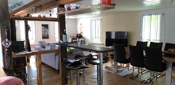 Charmante 4.5-Zimmer-Maisonette-Wohnung mit Seesicht in Staad SG 8