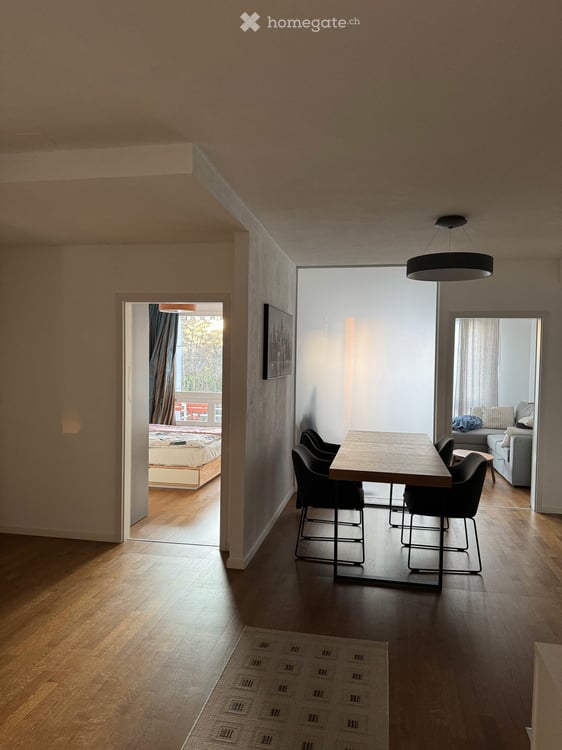 Helle 3.5-Zimmer-Wohnung mit Balkon und schöner Aussicht in Zürich-Witikon,teils mobiliert. 7
