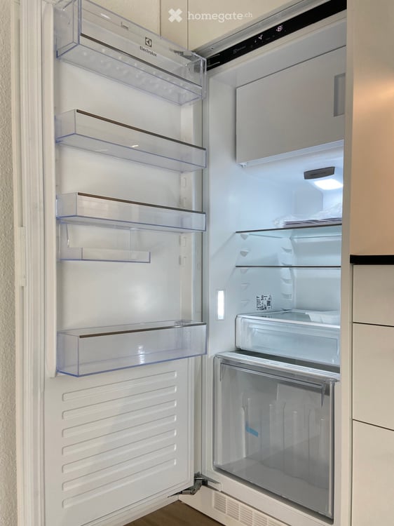 Frisch sanierte 3-Zimmer-Wohnung im Kreis 4 – Bahnhof Wiedikon in 2 Gehminuten 3