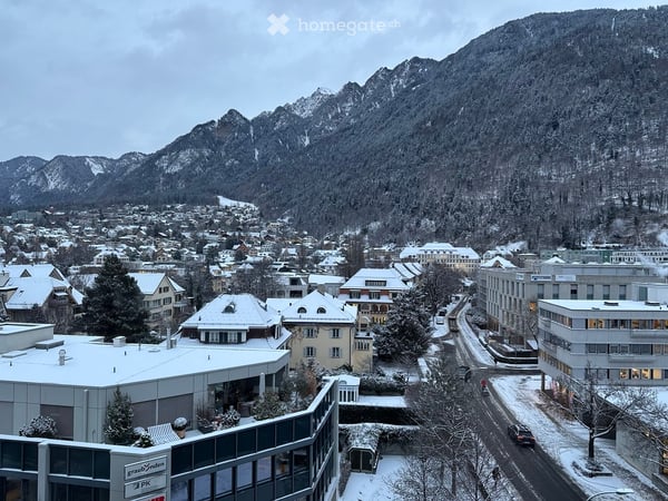 Helle 3.5-Zimmer-Wohnung am Bahnhofplatz in Chur 2