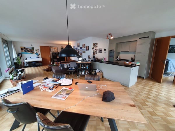 Helle 3.5-Zimmer-Wohnung am Bahnhofplatz in Chur 5