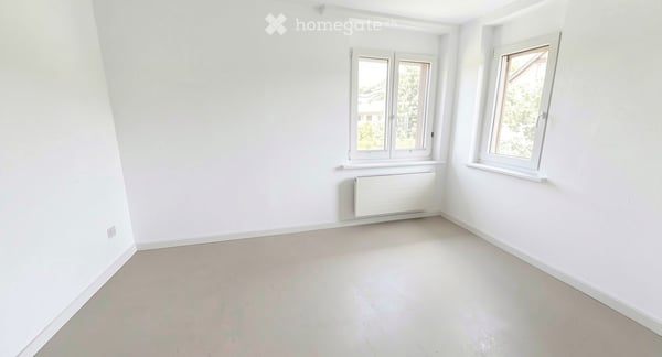 Charmante 4.5-Zimmer-Wohnung mit Balkon und schöner Aussicht in Beringen 13