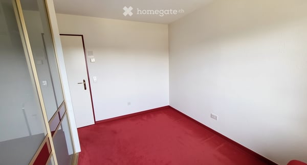 Charmante 4.5-Zimmer-Wohnung mit Balkon und schöner Aussicht in Beringen 6