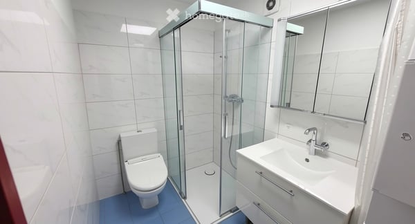 Charmante 4.5-Zimmer-Wohnung mit Balkon und schöner Aussicht in Beringen 7