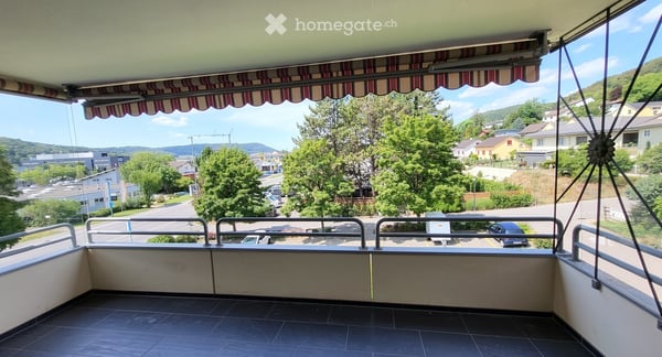 Charmante 4.5-Zimmer-Wohnung mit Balkon und schöner Aussicht in Beringen 16