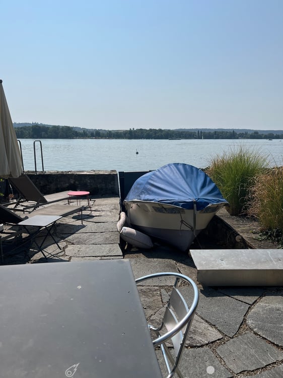 Modernes 3.5-Zimmer-Einfamilienhaus mit Seeanstoss in Biel – ab Oktober 2026 3