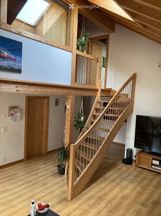Geräumige 4.5-Zimmer-Maisonettewohnung an zentraler Lage in Schiers / GR 3