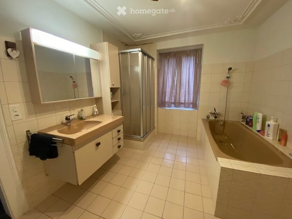 Gemütliches 4.5-Zimmer-Reihenhaus in Glarus zu vermieten 3