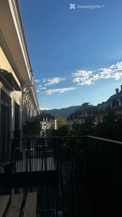Bright Flat in one of Zurich's most connected addresses · Available Immediately or by Arrangement 1