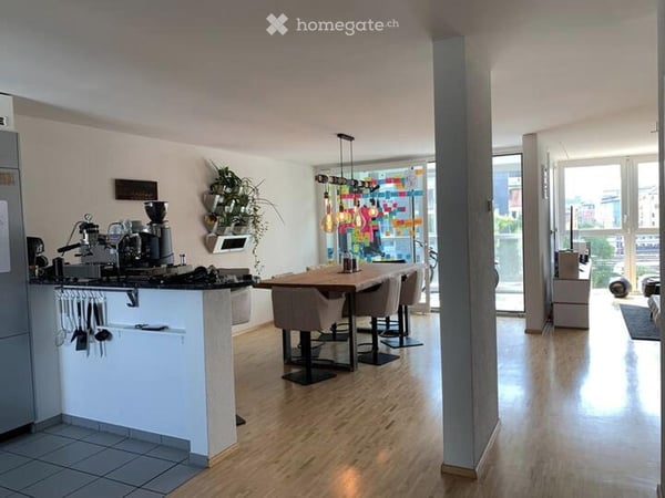 Charmante 4.5-Zimmer-Maisonette-Wohnung im Puls von Zürich 4