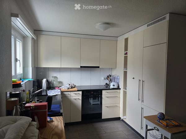 Helle 4.5-Zimmer-Wohnung mit Bergblick und Balkon in Bürglen UR 9