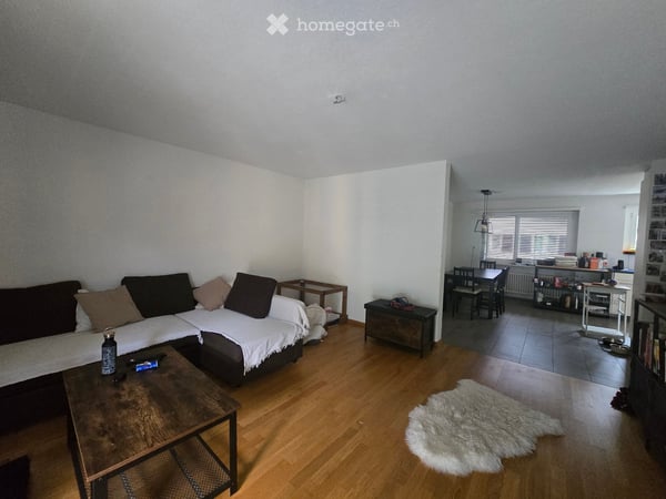 Helle 4.5-Zimmer-Wohnung mit Bergblick und Balkon in Bürglen UR 13