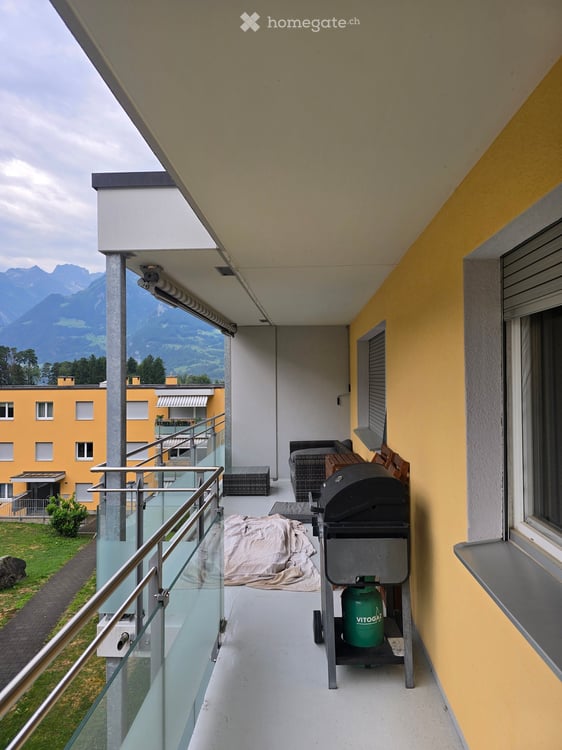 Helle 4.5-Zimmer-Wohnung mit Bergblick und Balkon in Bürglen UR 15