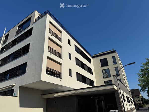 Exklusive 3.5-Zimmer-Wohnung mit Seesicht in Rüschlikon 2