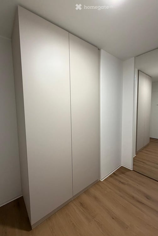 Hochwertig renovierte 2.5 Zi-Wohnung, inkl Einstellplatz, nähe Bahnhof 12