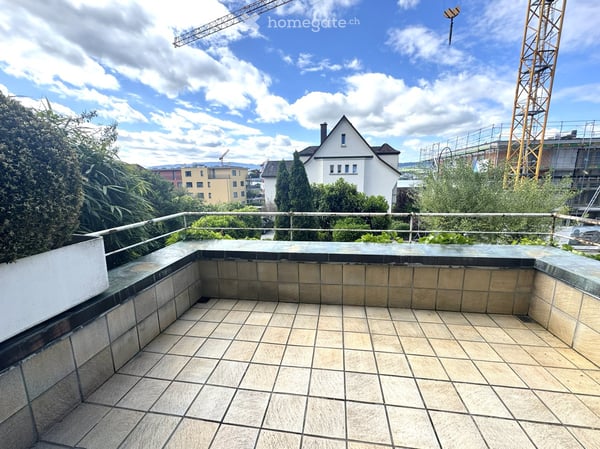 Charmante Haushälfte mit Garten und Potenzial an zentraler und ruhiger Lage in Meilen 3