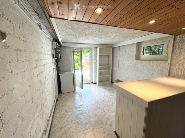 Charmante Haushälfte mit Garten und Potenzial an zentraler und ruhiger Lage in Meilen 6