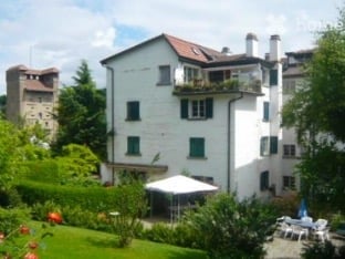 Duplex en attique avec cachet ·  5e et dernier étage · ascenseur · grand jardin arborisé 2