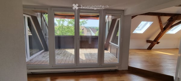 Exklusive 4.5-Zimmer-Maisonette mit Galerie, Dachloggia & Klimaanlage – 140 m² Wohntraum 2