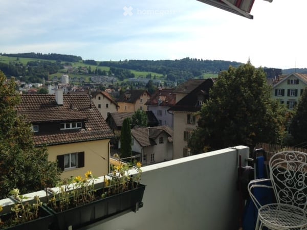 Helle, lichtdurchflutete 2.5-Zimmer Wohnung in St. Gallen 1