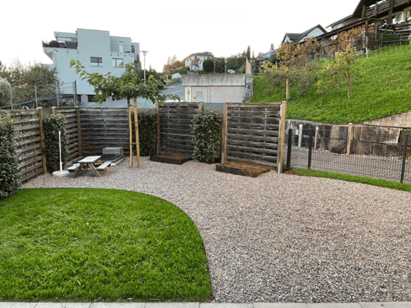 Wo Garten und Wohnraum fliessend ineinander übergehen - 4.5-Zimmer-Terrassenwohnung in Seenähe 10