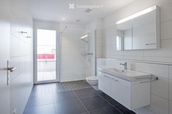 Helle 3.5-Zimmer-Dachwohnung mit Terrasse (135qm) und schöner Aussicht über Matzingen 7