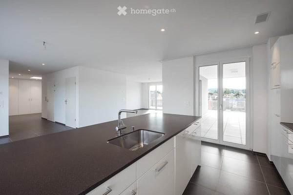 Helle 3.5-Zimmer-Dachwohnung mit Terrasse (135qm) und schöner Aussicht über Matzingen 3
