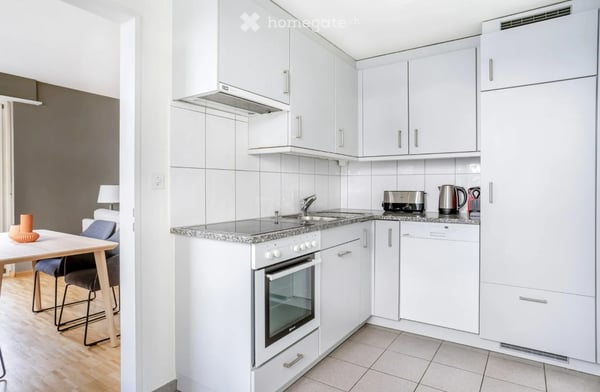 2-Zimmer-Wohnung in der schönen Stadt Zürich zu vermieten 4