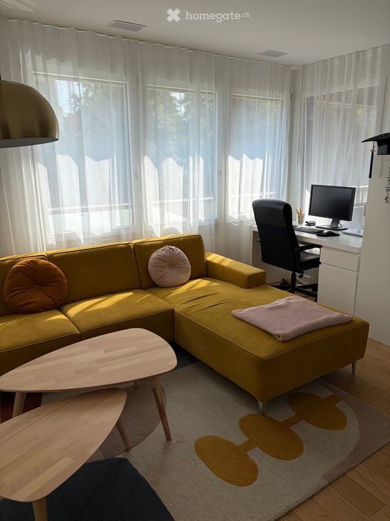 Moderne 2.5-Zimmer-Wohnung mit Loggia in Liestal