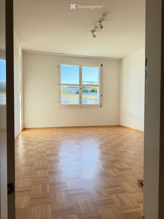 Frisch renovierte 2,5-Zimmer-Wohnung in Zürich-Albisrieden zu vermieten! 5