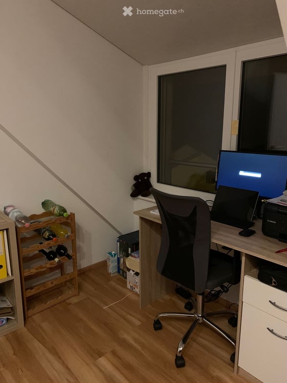 Charmante 4-Zimmer-Dachgeschosswohnung in Kefikon ZH mit sehr schöner Aussicht 9