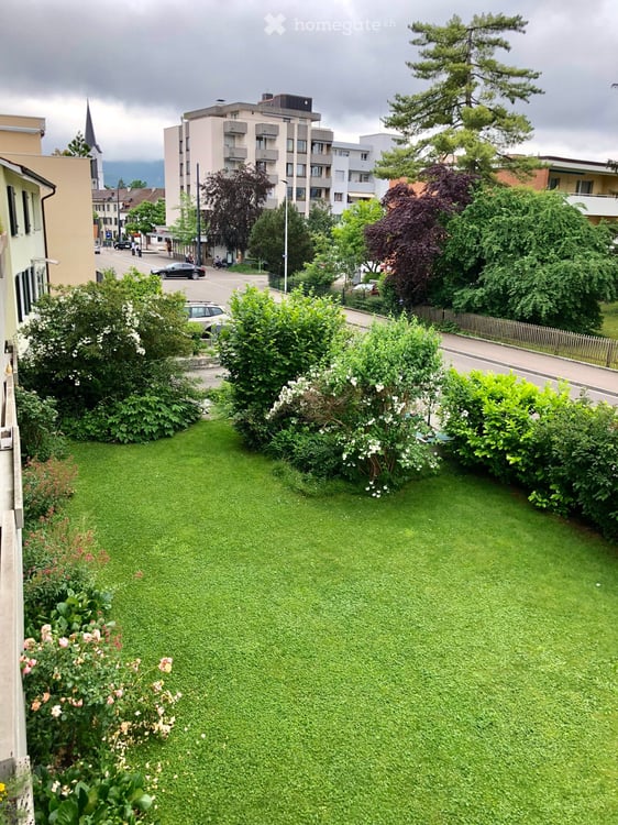Im Dorfkern, ruhig mit grossem Südbalkon 17
