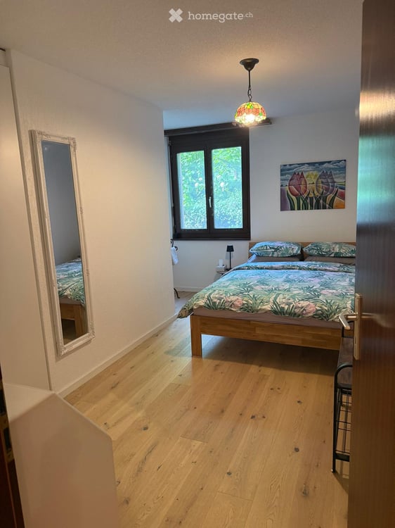 Mediterranes Wohnen am Lago Maggiore: möblierte 3.5-Zimmer-Wohnung mit Pool in Muralto 8