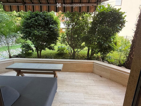 Mediterranes Wohnen am Lago Maggiore: möblierte 3.5-Zimmer-Wohnung mit Pool in Muralto 4