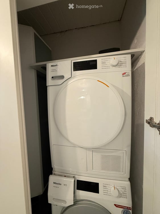 Moderne und grosszügige 5.5-Zimmer-Dachwohnung mit 2 Balkonen 15