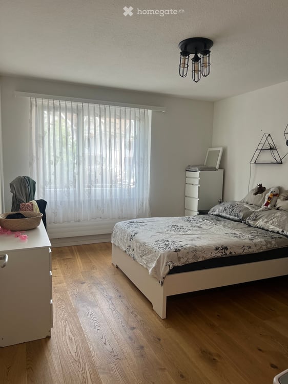 Helle 4.5-Zimmer-Wohnung mit Balkon in Kriens – modern renoviert! 4