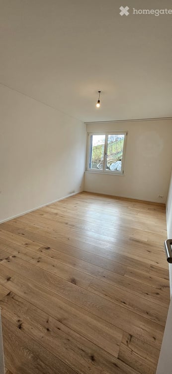 Moderne 3.5-Zimmer-Wohnung mit Aussicht in Goldingen 5