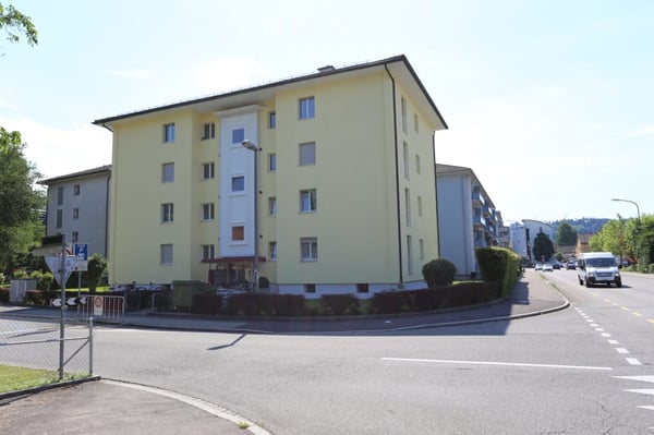 Schöne, sonnige 2-Zimmerwhg.  an der Unteren Schöntalstrasse 15 in Winterthur. 2