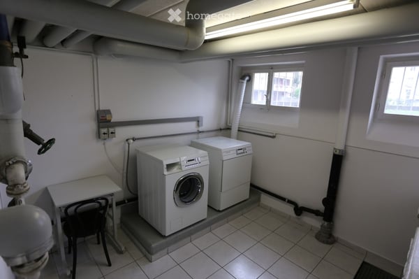 Schöne, sonnige 2-Zimmerwhg.  an der Unteren Schöntalstrasse 15 in Winterthur. 7