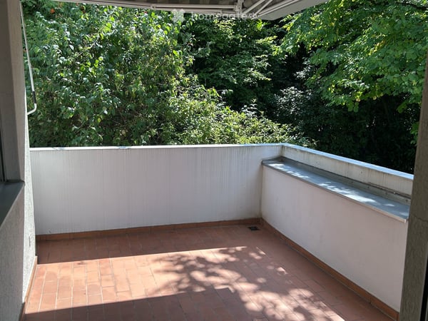 Helle 3.5-Zimmer-Wohnung mit Balkon in Binningen 7