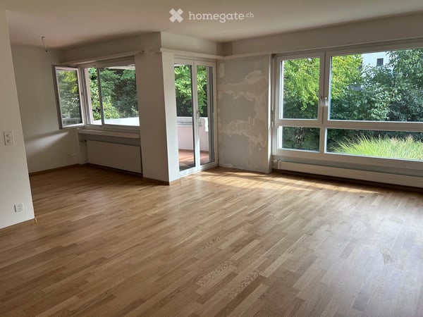 Helle 3.5-Zimmer-Wohnung mit Balkon in Binningen 12