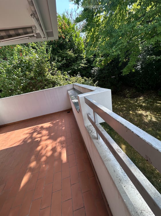 Helle 3.5-Zimmer-Wohnung mit Balkon in Binningen 8