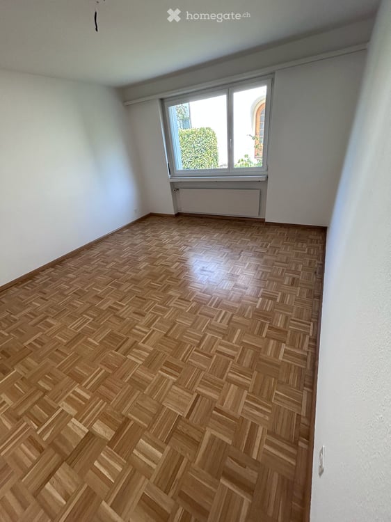 Helle 3.5-Zimmer-Wohnung mit Balkon in Binningen 10