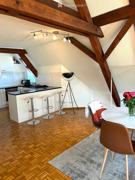 Möblierte 1.5-Zimmer-Wohnung in Seefeld 1