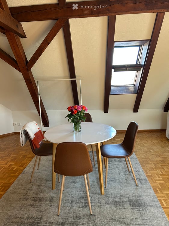 Möblierte 1.5-Zimmer-Wohnung in Seefeld 15